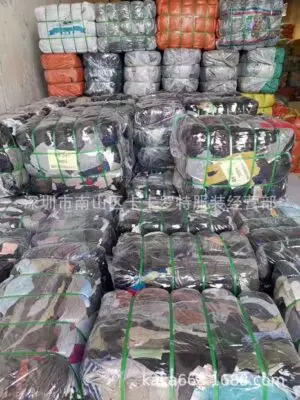 Wholesale Packed Clothing Lot - Jeans, Apparel for Export (Container Loading)